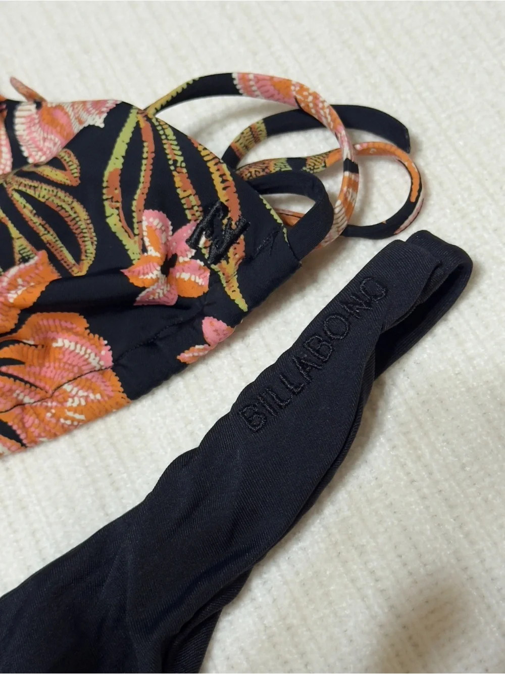 Billabong Bikini / Like New / Small